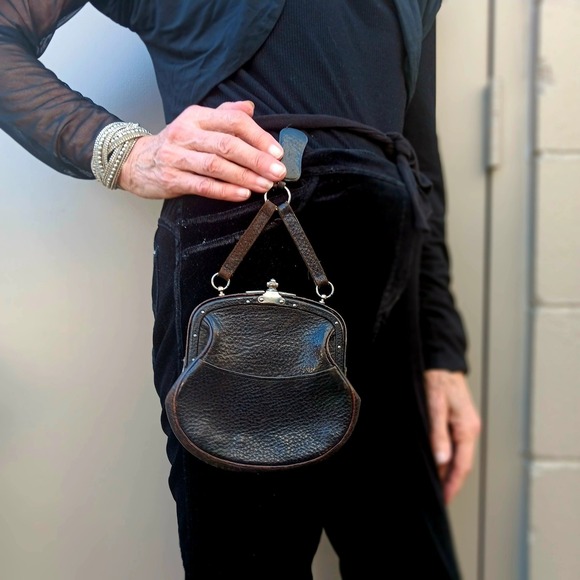 The Unbranded Brand Handbags - Vintage purse